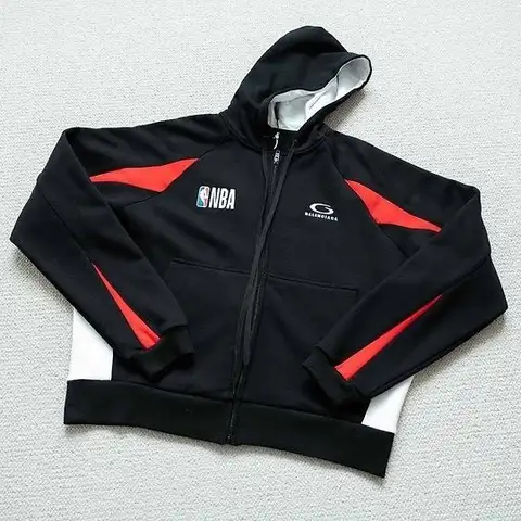 발렌시아가 x NBA 26 콜라보 후드 집업