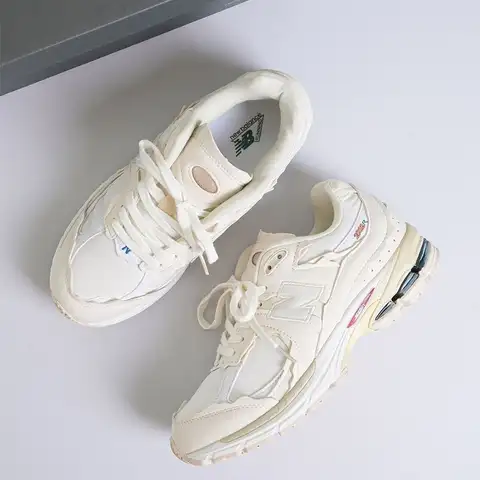 뉴발란스 2002R 프로텍션 팩 (씨 솔트/그레이)