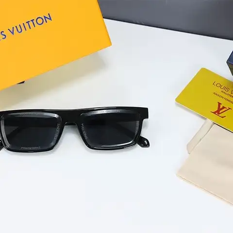 루이비통 LV 수퍼비전 데일리 로우 스퀘어 선글라스