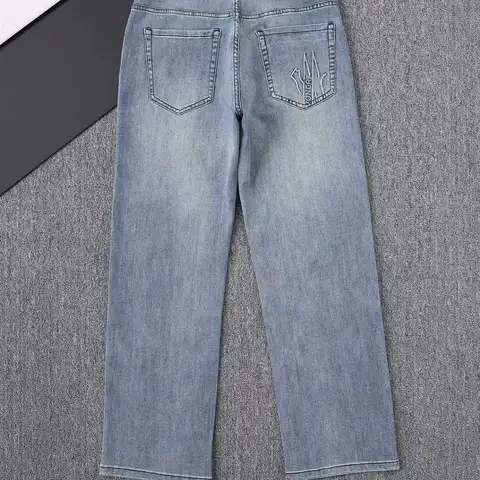 몽클레어 엠보로고 수입 데님 팬츠