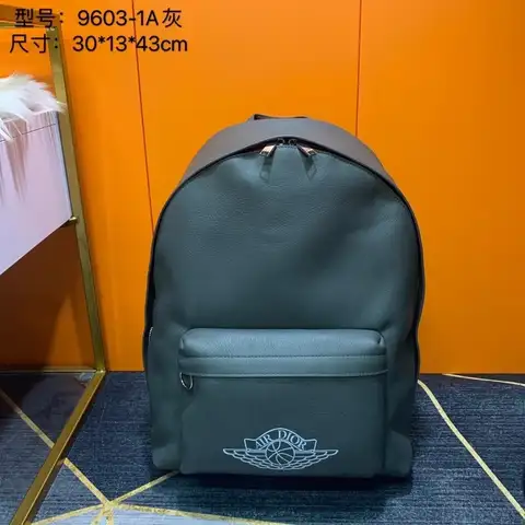 디올 x 에어조던1 AIR DIOR 소가죽 백팩