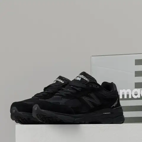 뉴발란스 990 v3 올블랙