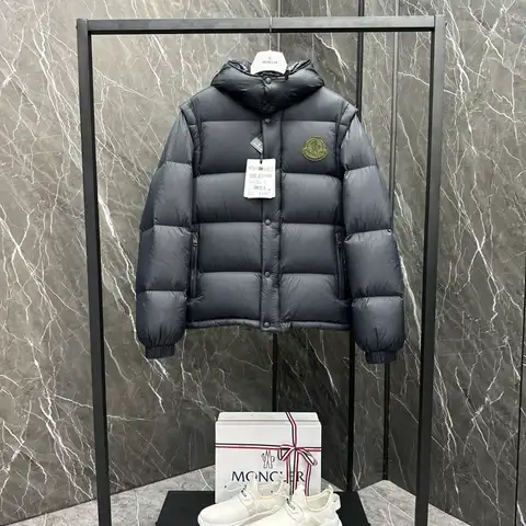 몽클레어 사이클론 (Cyclone) 구스다운 패딩