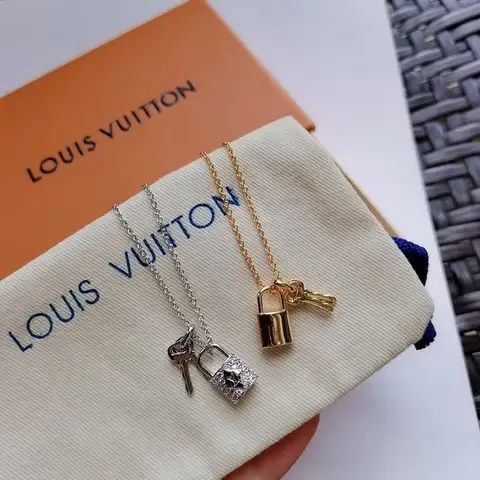 루이비통 LV 락킷 로고 목걸이