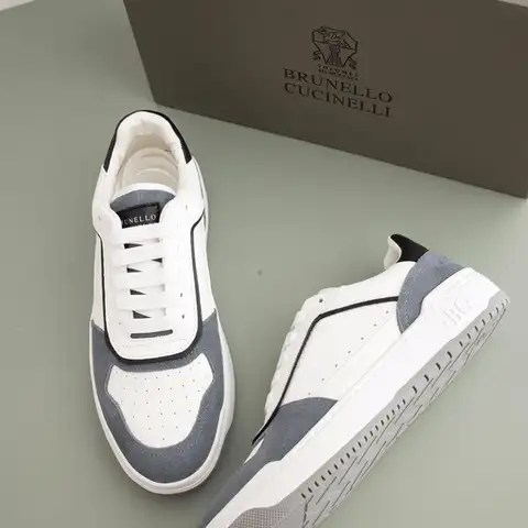 브루넬로 쿠치넬리 펀칭 패널 그레이니 레더 스니커즈