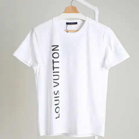 루이비통 LV 홀로그램 레터링 로고 숏 슬리브 그래픽 티셔츠