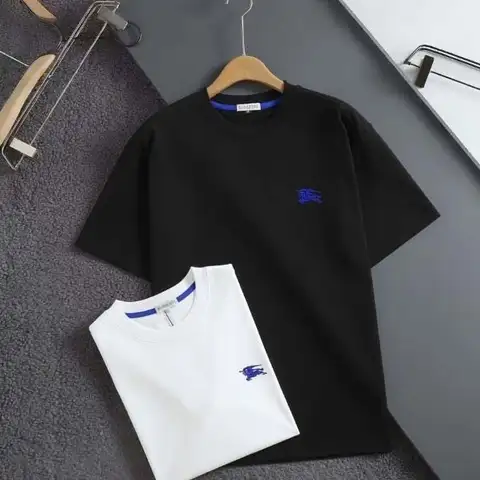 버버리 라운드 넥 로고 반팔 티셔츠