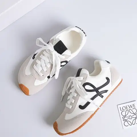 로에베 발레 러너 2.0 스니커즈