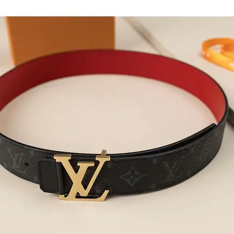 루이비통 LV 이니셜 리버서블 벨트
