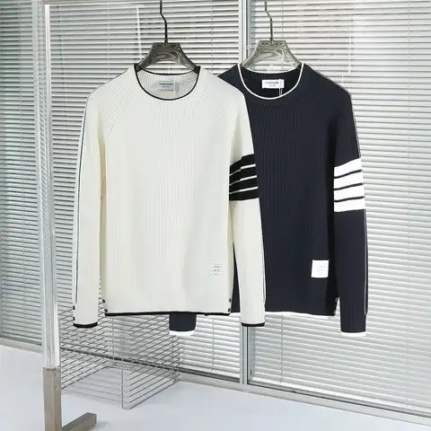 톰브라운 사선 넥배색 양모 라운드