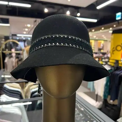 세인트 앤드류스 여성 별 심볼 트위드 라인 클로슈 햇