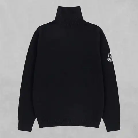 몽클레어 모티프 빅 암로고 패치 베이직 터틀넥 니트 풀오버