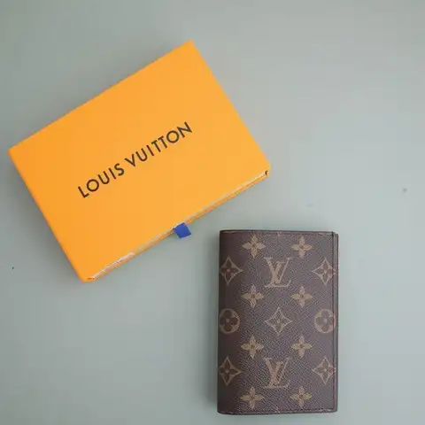 루이비통 LV 모노그램 패스포트 커버