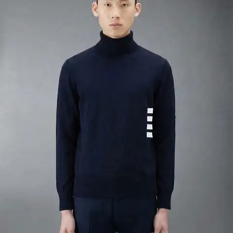 톰브라운 밀라노 스티치 4바 터틀넥 스웨터 (네이비/그레이)