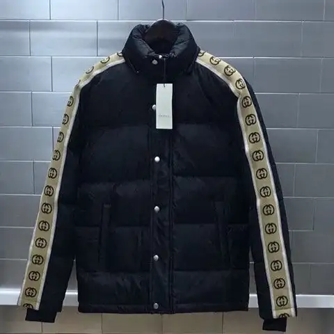 구찌 크루즈 자카드 다운 패딩