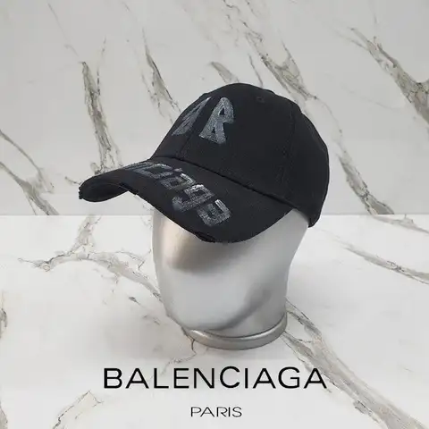 발렌시아가 빈티지 BB 로고 볼캡